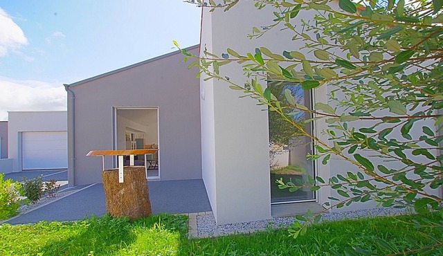 Charming house 15 minutes from the beach