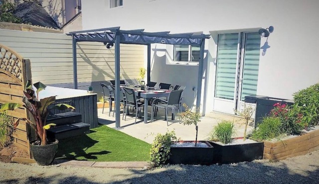 Charming house 2 steps from the ocean with Spa