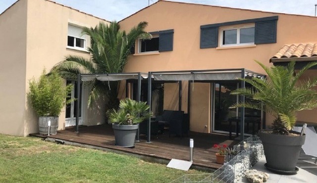 Charming house, 5 minutes from the ocean, La Rochelle and the Ile de Ré.