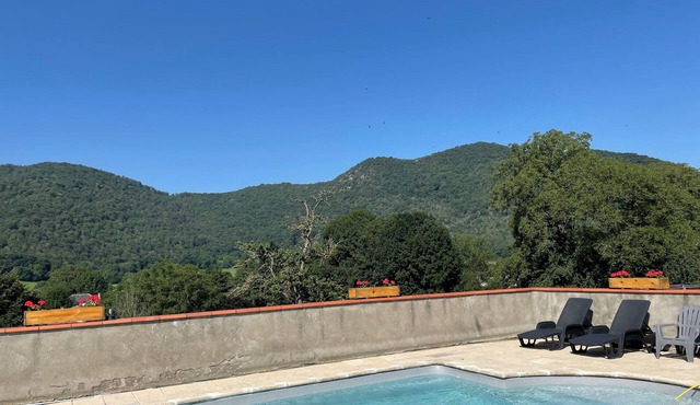 Charming house at the foot of the mountains