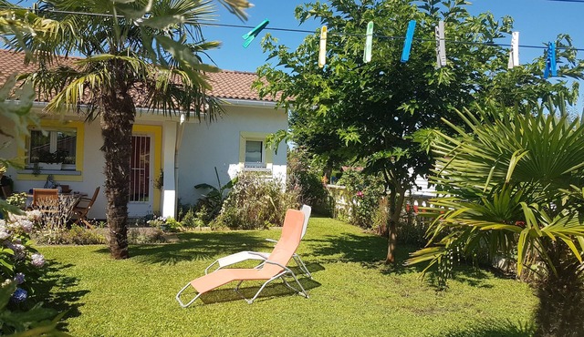 CHARMING HOUSE BETWEEN THE OCEAN AND THE LAKES