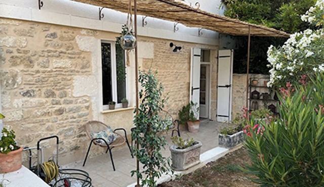 Charming house close to the Charente river