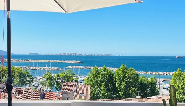Charming house completely renovated, sea view