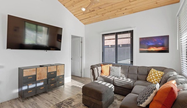 Charming House & Cottage in Downtown Phoenix