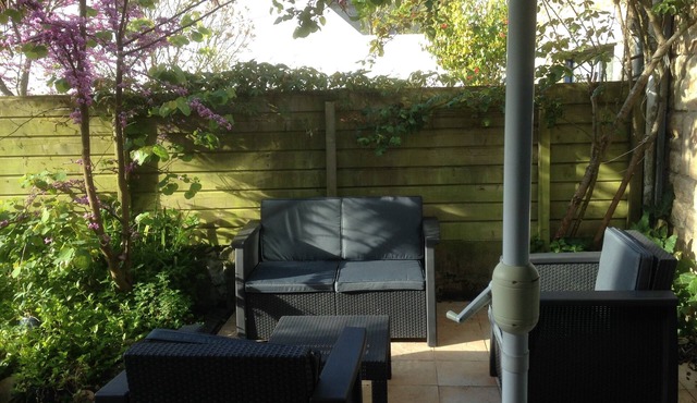 Charming house, enclosed garden facing south, sheltered from the wind!