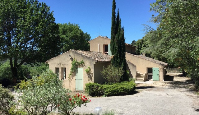 Charming house, exceptional view, swimming pool, olive grove.