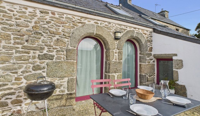 Charming house for 2, 400m from Saint-Cava