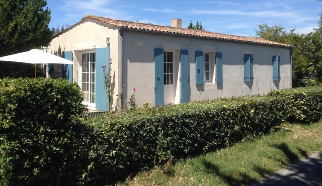 *** Charming house for nature holiday on the island of Aix (The Tridouce)