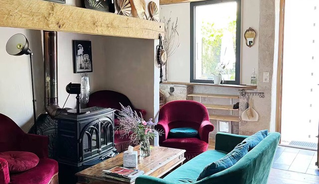 Charming house with garden in the quiet Causses du Quercy Natural Park-4 pers