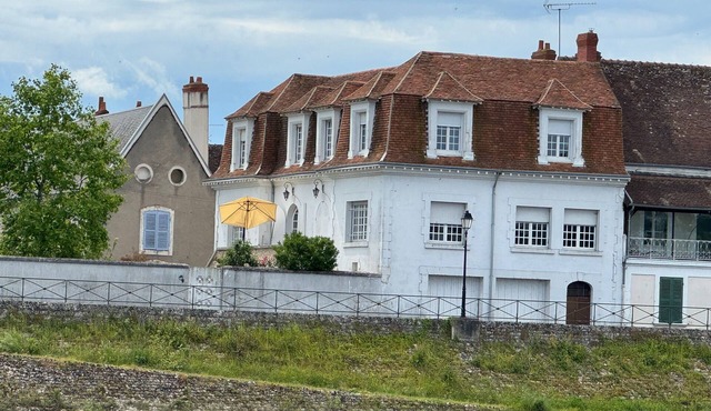 Charming house on the banks of the Cher, near Beauval and the Châteaux de la Loire