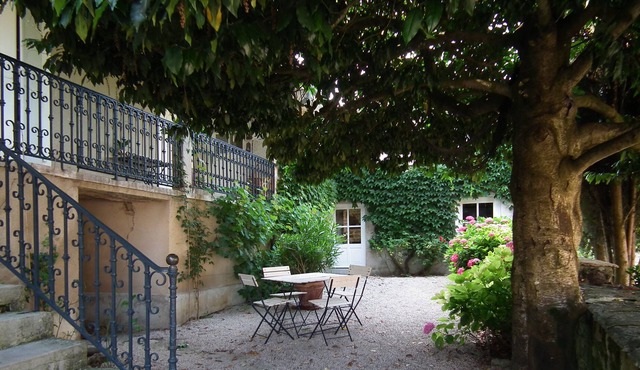 Charming house in Burgundy near Givry free and W. E and holidays