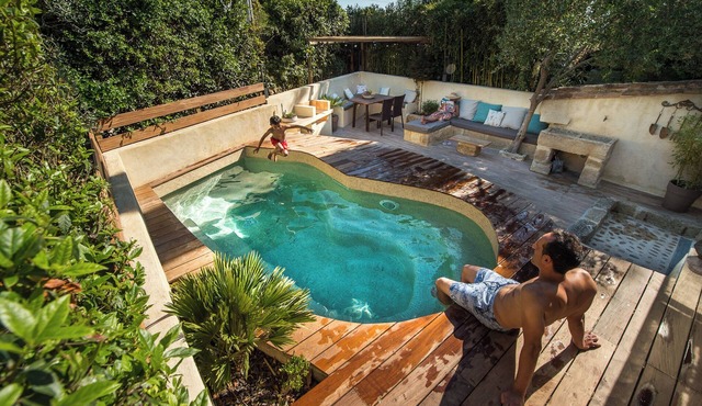 Charming house in camargue private heated pool jacuzzi