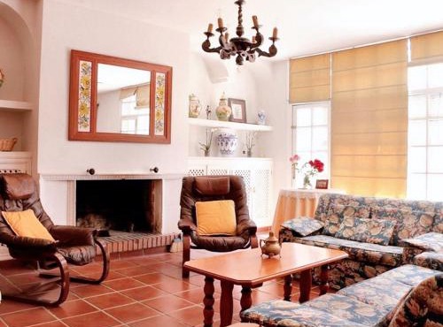 Charming House in Castilblanco with Terrace and Fireplace