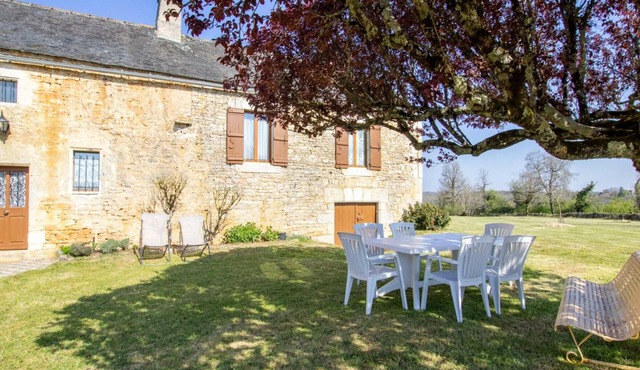 Charming house in Dordogne with garden, pets welcome