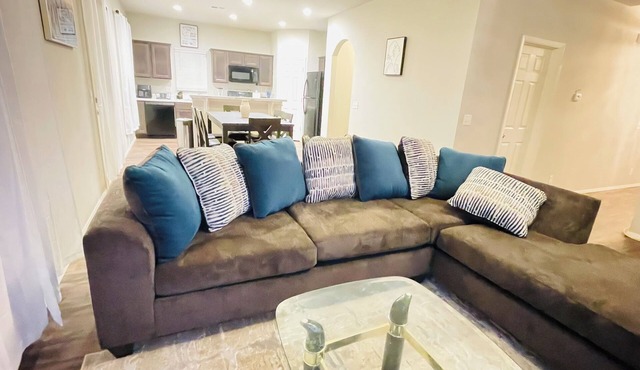 Charming house in fantastic Coweta with fitness room, WiFi, AC