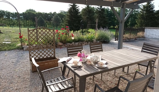 Charming house in Gy, 3 bedrooms, parking, wifi, nature and hiking