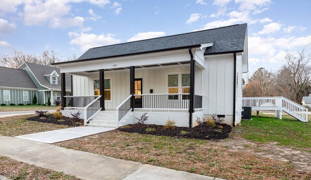 Charming House in Louisburg, NC