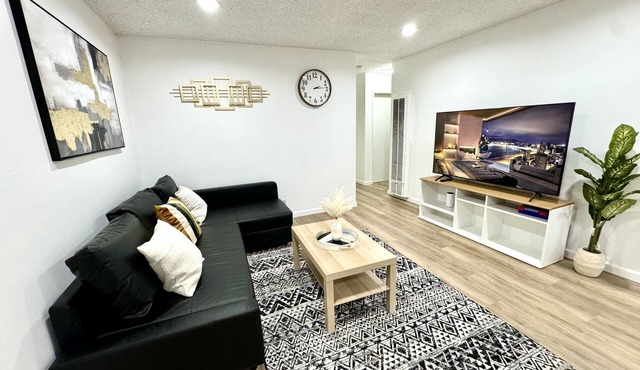 Charming House in Old Town Fullerton near Disney & Knott’s!