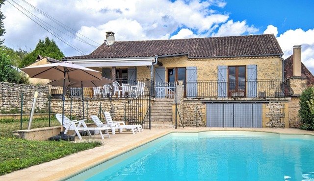 Charming house in Périgord with a large private pool