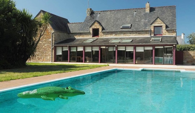 Charming house in Porspoder with outdoor pool – Near beaches & quiet setting