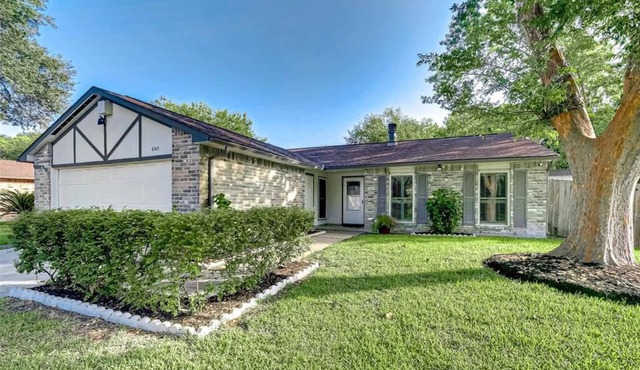Charming house in Sugar Land area