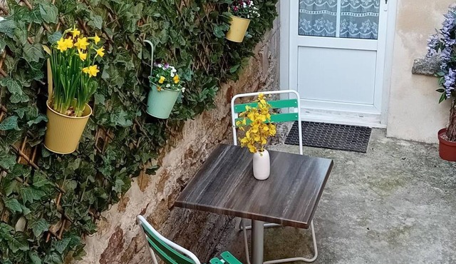 Charming house in the center of Carrouges with WIFI