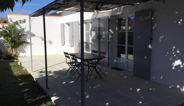 Charming house in the heart of the village of Loix