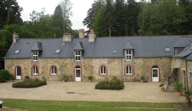 Charming house, just renovated, 10 km from the sea; quiet and comfortable