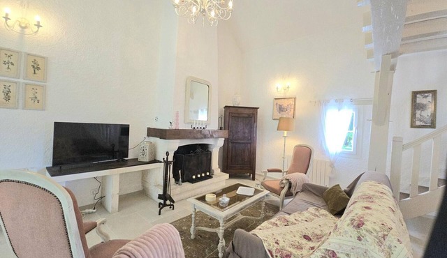 Charming house near Bergerac with private garden