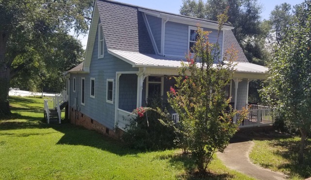 Charming House near Gardner Webb