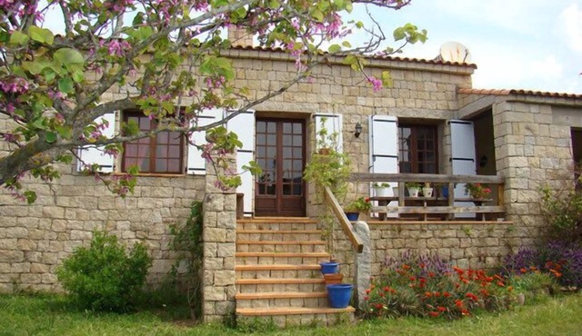 Charming house near the sea South Corsica