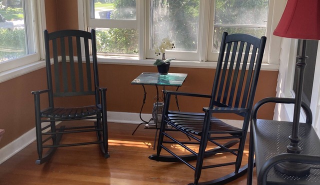 Charming house on Beautiful Doty Island