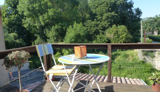 Charming house on river, near the mountains of olmes and montbel lake