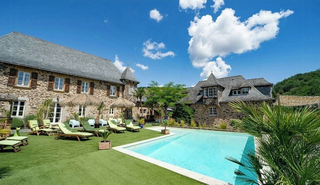 Charming house overlooking Aveyron valley