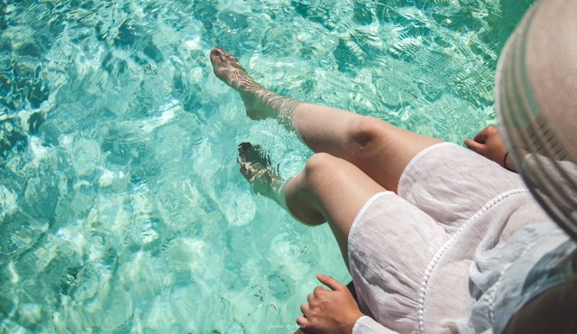 Charming house, private pool, hot tub, garden, out of sight-