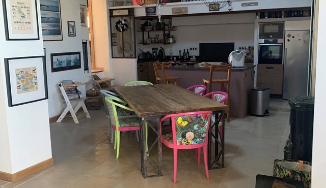 Charming house, secret courtyard - Alleins Luberon