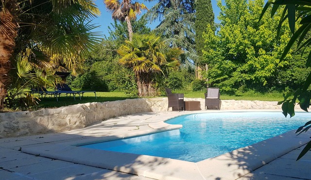 Charming house village - heated private pool & outside ktichen