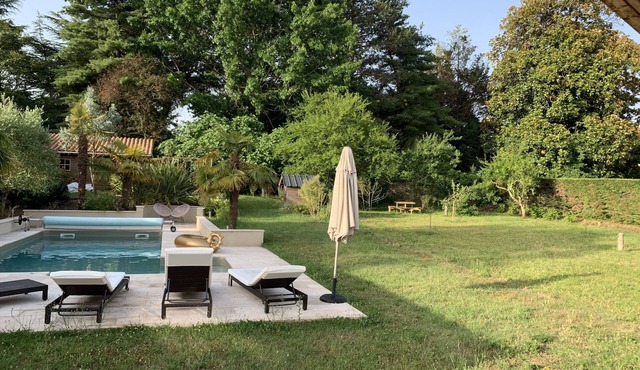 Charming house with pool and garden, in the heart of Mont de Marsan