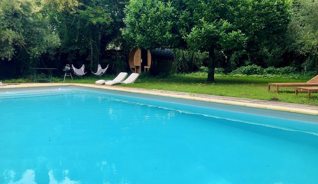 Charming House with Pool, hot tub and Sauna in the Heart of the Saint-Emilion