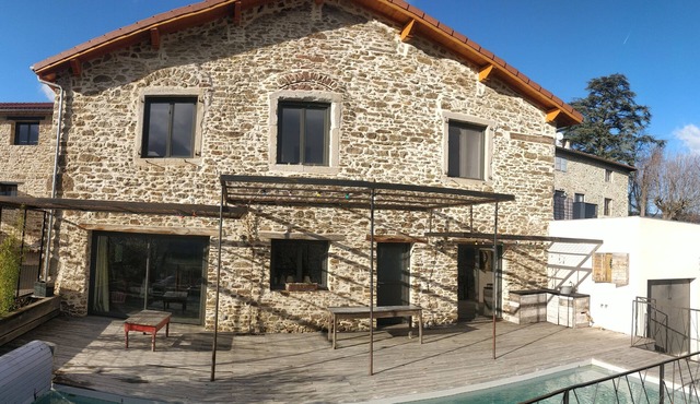 Charming house with swimming pool