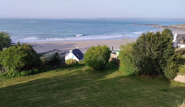 Charming house with character, stunning sea views and beach access