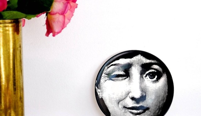 Charming house with character, terraces and garden, close to the metro.