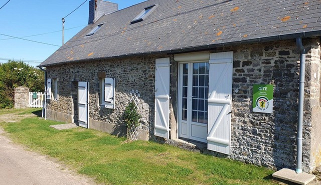 Charming house with garden near Cotentin beaches
