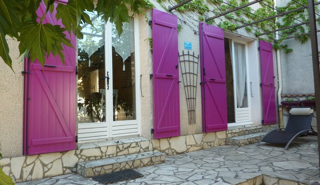 Charming house with gardens in a residential area