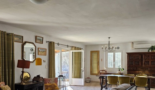 Charming house with pool in Provence, near the Alpilles