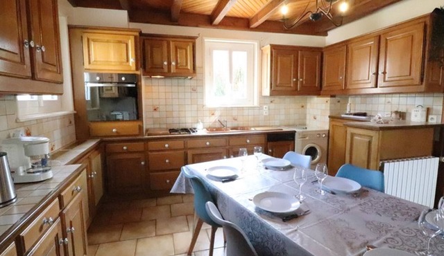 Charming House with Private Heated Pool, Terrace & Garden in Quiet Allanche Village