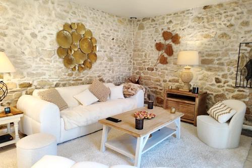 Charming house with private courtyard in the heart of Gouvieux