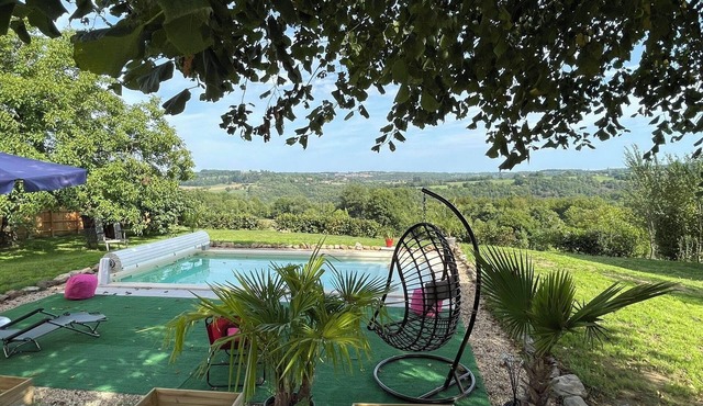 Charming house with swimming pool and breathtaking views!