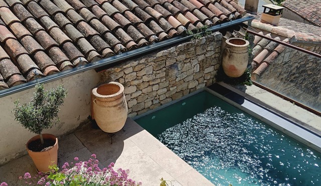 Charming house with view, swimming pool and sauna.