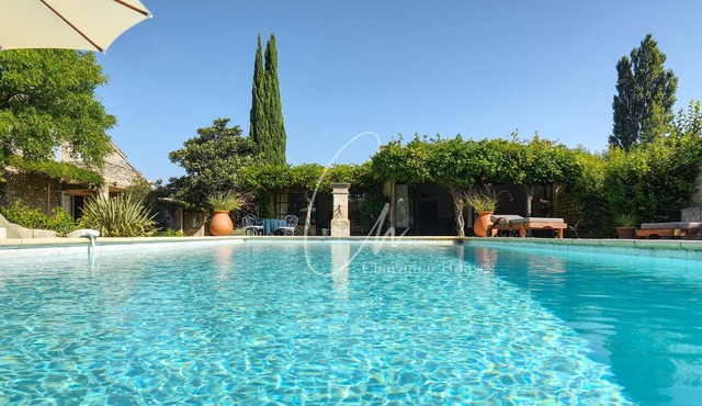 Charming Houses 1586